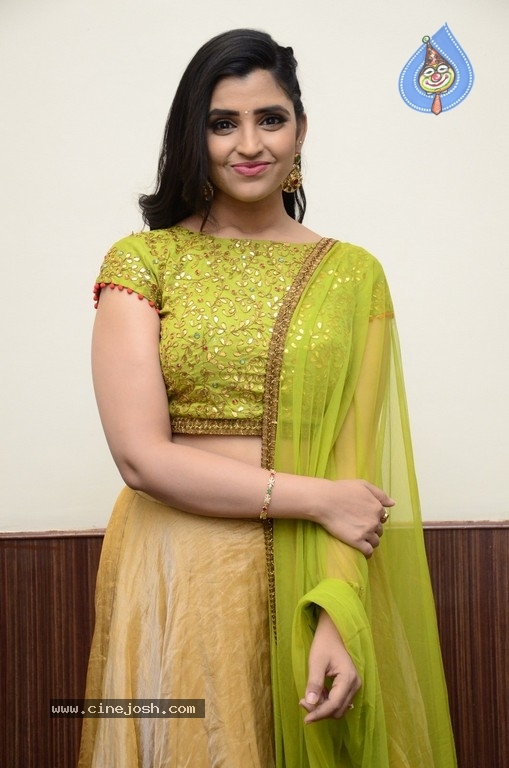 Shyamala Photos - 12 / 21 photos