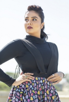 Sreemukhi Photos - 2 of 7