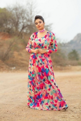 Sreemukhi Photos - 6 of 7