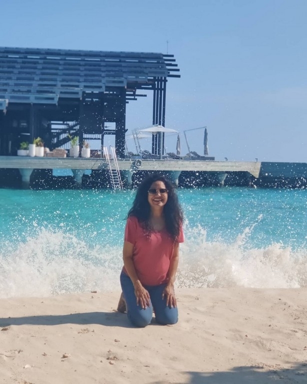 Singer Sunitha Vacation Pics - 8 / 10 photos