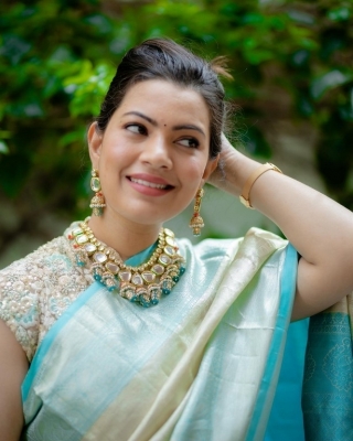 Geetha Madhuri Pics - 3 of 6