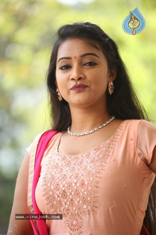 Nainisha Pics - 11 / 14 photos