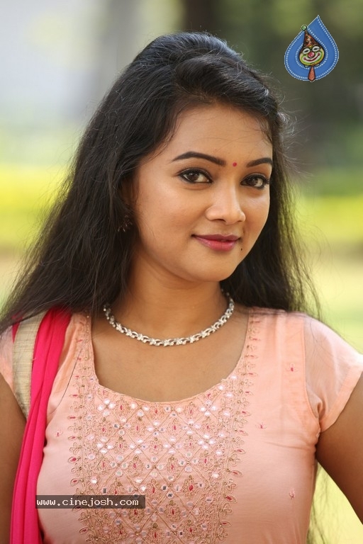 Nainisha Pics - 14 / 14 photos