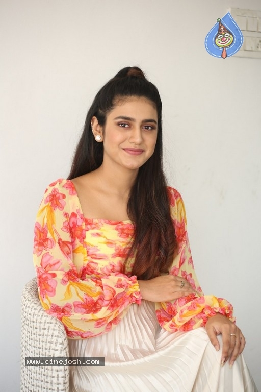 Priya Prakash Varrier Photos - 4 / 21 photos