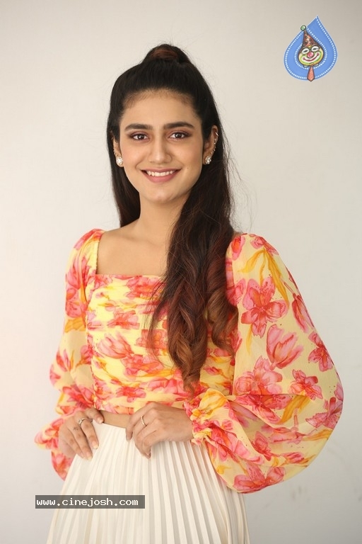 Priya Prakash Varrier Photos - 19 / 21 photos