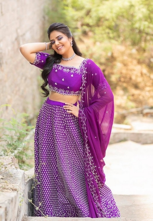 Sreemukhi Photos - 9 / 11 photos