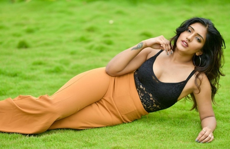 Eesha Rebba Pics - 1 / 2 photos