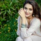 Nidhhi Agerwal Photos