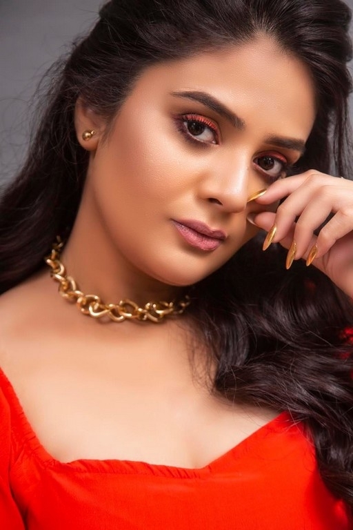 Sreemukhi Photos - 10 / 10 photos