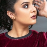 Sreemukhi﻿ Photos