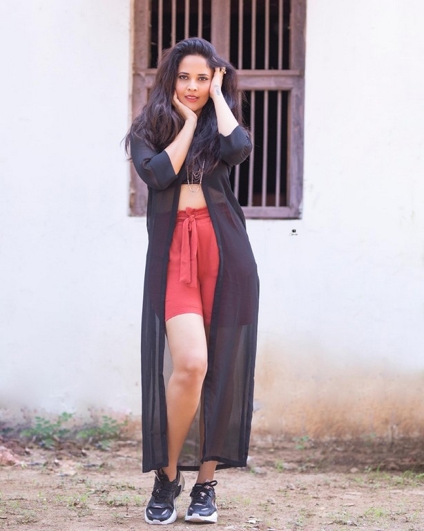 Anasuya Bharadwaj Photos - 7 / 7 photos