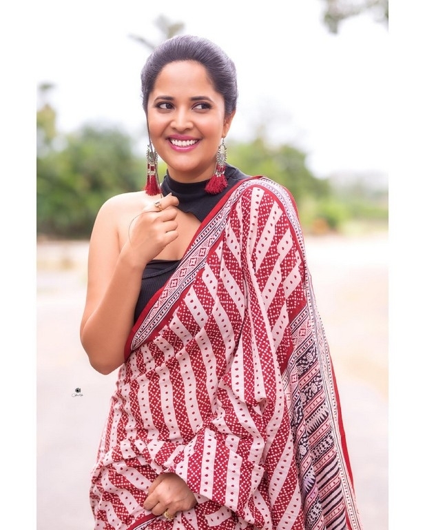 Anasuya Bharadwaj Photos - 6 / 7 photos