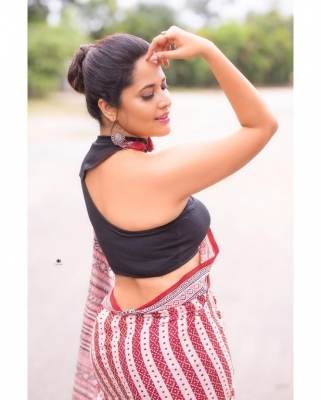 Anasuya Bharadwaj Photos - 4 of 7