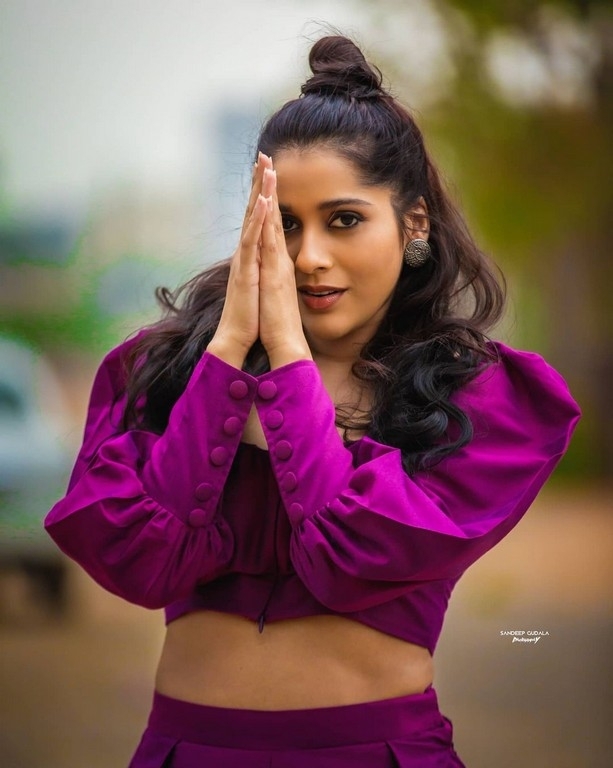 Rashmi Gautam Photos - 2 / 10 photos