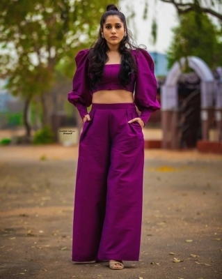 Rashmi Gautam Photos - 8 of 10