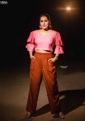 Rashmi Gautam Photos - 1 of 3