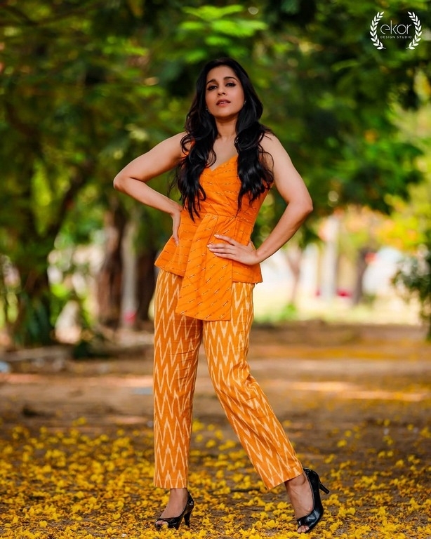 Rashmi Gautam Photos - 1 / 6 photos