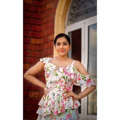 Rashmi Gautam Photos - 3 of 6