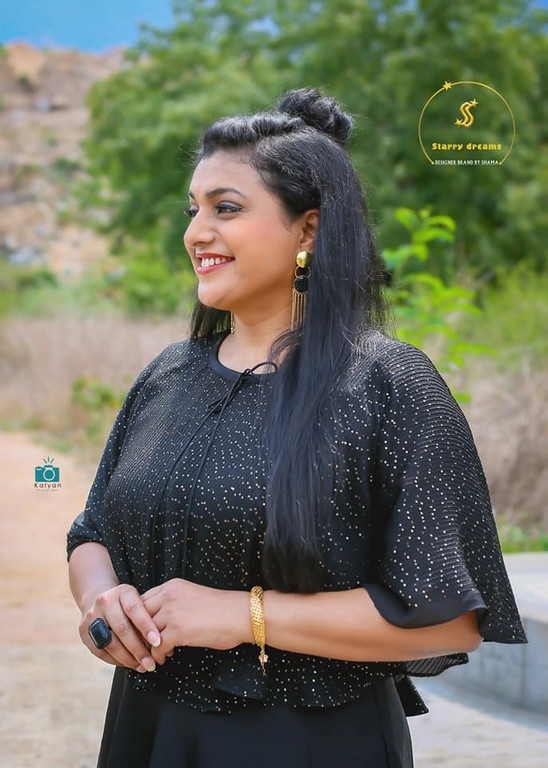 Roja New Photos - 2 / 4 photos