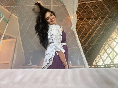 Sreemukhi Photos - 3 of 10