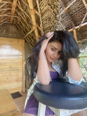 Sreemukhi Photos - 7 of 10