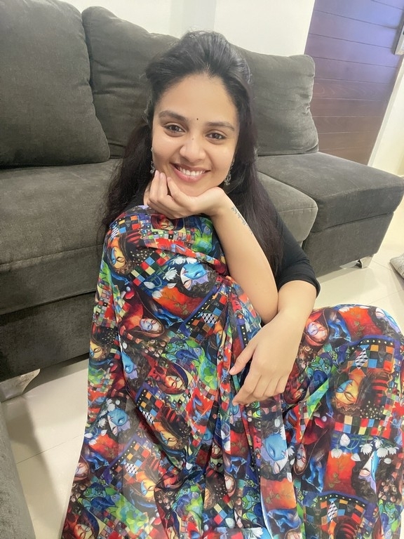 Sreemukhi Photos - 1 / 8 photos