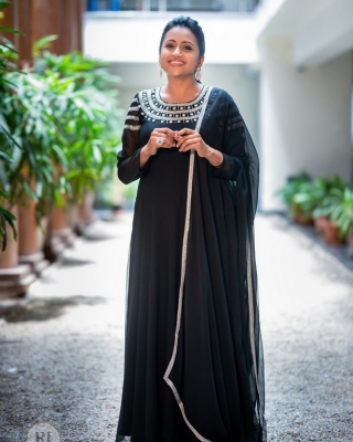 Suma Kanakala Pics - 2 of 9