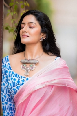 Vimala Raman Photos - 2 of 9