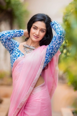 Vimala Raman Photos - 5 of 9