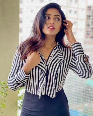 Eesha Rebba Photos - 6 of 10