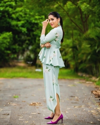 Rashmi Gautam Photos - 5 of 10