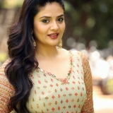 Sreemukhi Pics