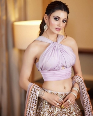 Urvashi Rautela Photos - 8 of 8