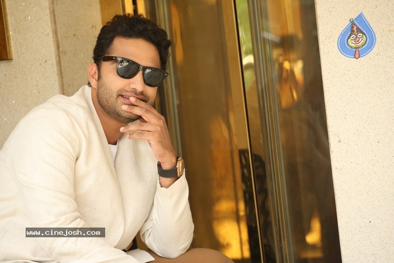 Vishwaksen stills - 7 / 28 photos