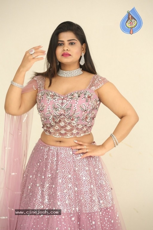 Alekhya Photos - 7 / 13 photos