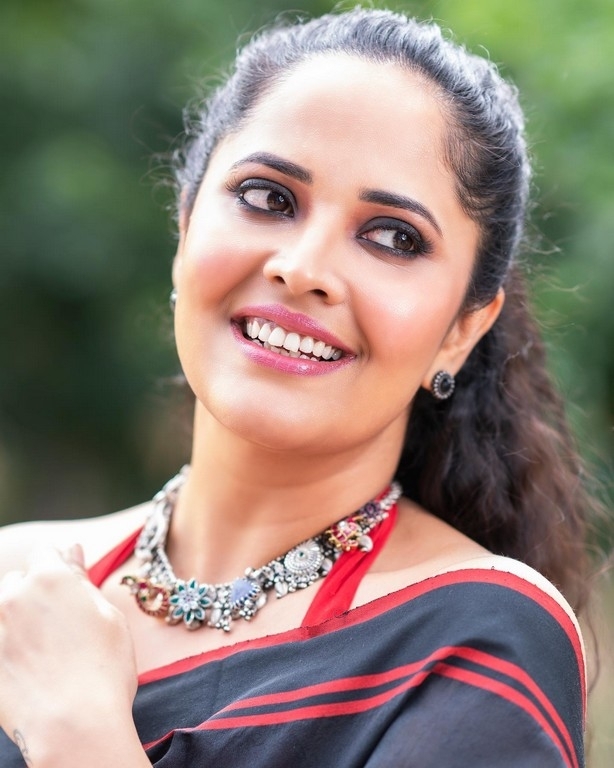 Anasuya Bharadwaj Photos - 6 / 7 photos