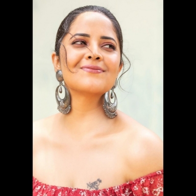 Anasuya Bharadwaj Photos - 3 of 7