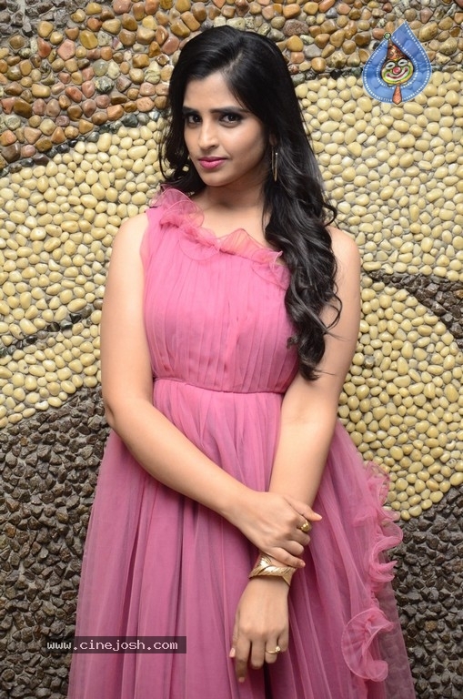 Anchor Shyamala Stills - 27 / 35 photos