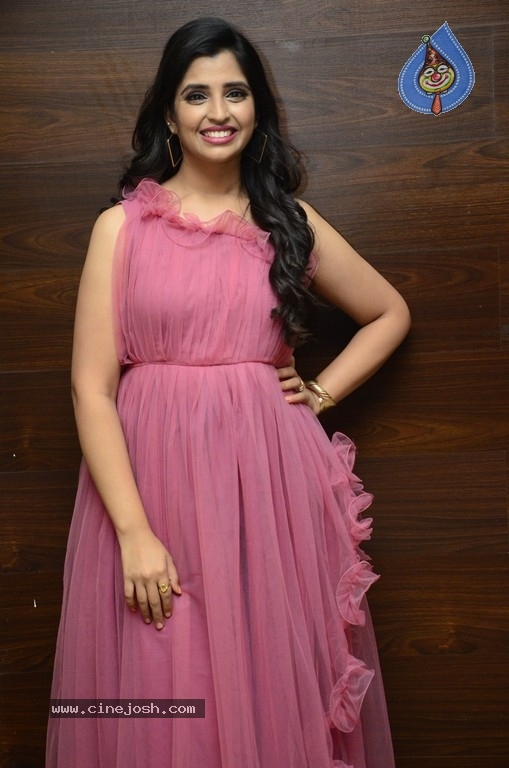 Anchor Shyamala Stills - 30 / 35 photos