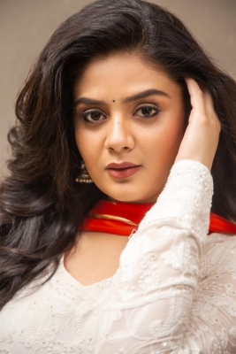 Sreemukhi Photos - 1 of 6