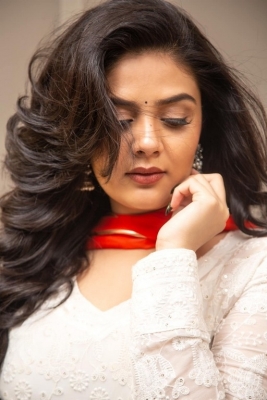 Sreemukhi Photos - 4 of 6