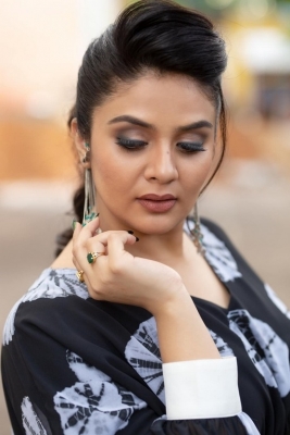 Sreemukhi Photos - 6 of 7