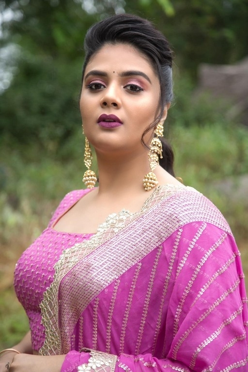 Sreemukhi Photos - 10 / 10 photos