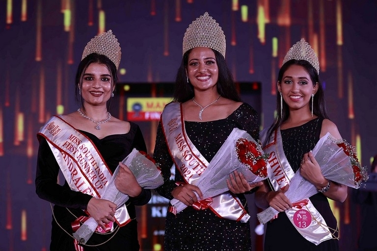 Manappuram Miss South India 2021 Grand Finale Photo 1 of 20