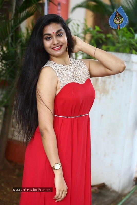 Gnana Priya Photos - 18 / 20 photos