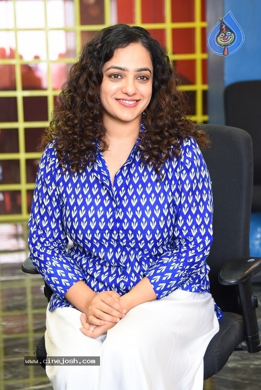 Nithya Menen interview photos - 15 / 21 photos