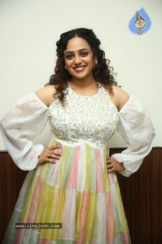 Nithya Menen Photos - 6 / 21 photos