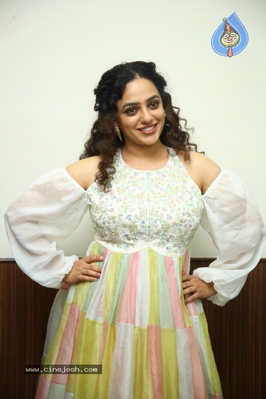 Nithya Menen Photos - 9 / 21 photos