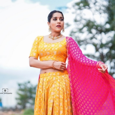 Rashmi Gautam Photos - 9 of 10