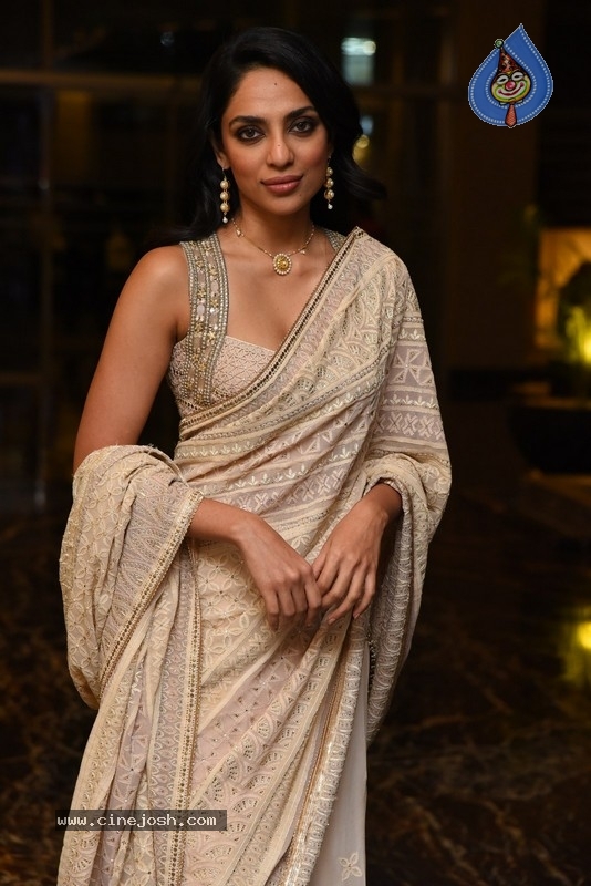 Sobhita Dhulipala Photos - 12 / 14 photos